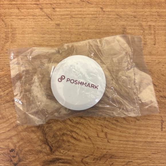 NEW‎ Poshmark Measuring Tape White Retractable - Picture 1 of 2